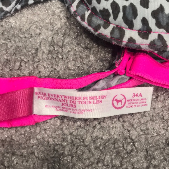 VS Pink Push Up Bra - Picture 3 of 4